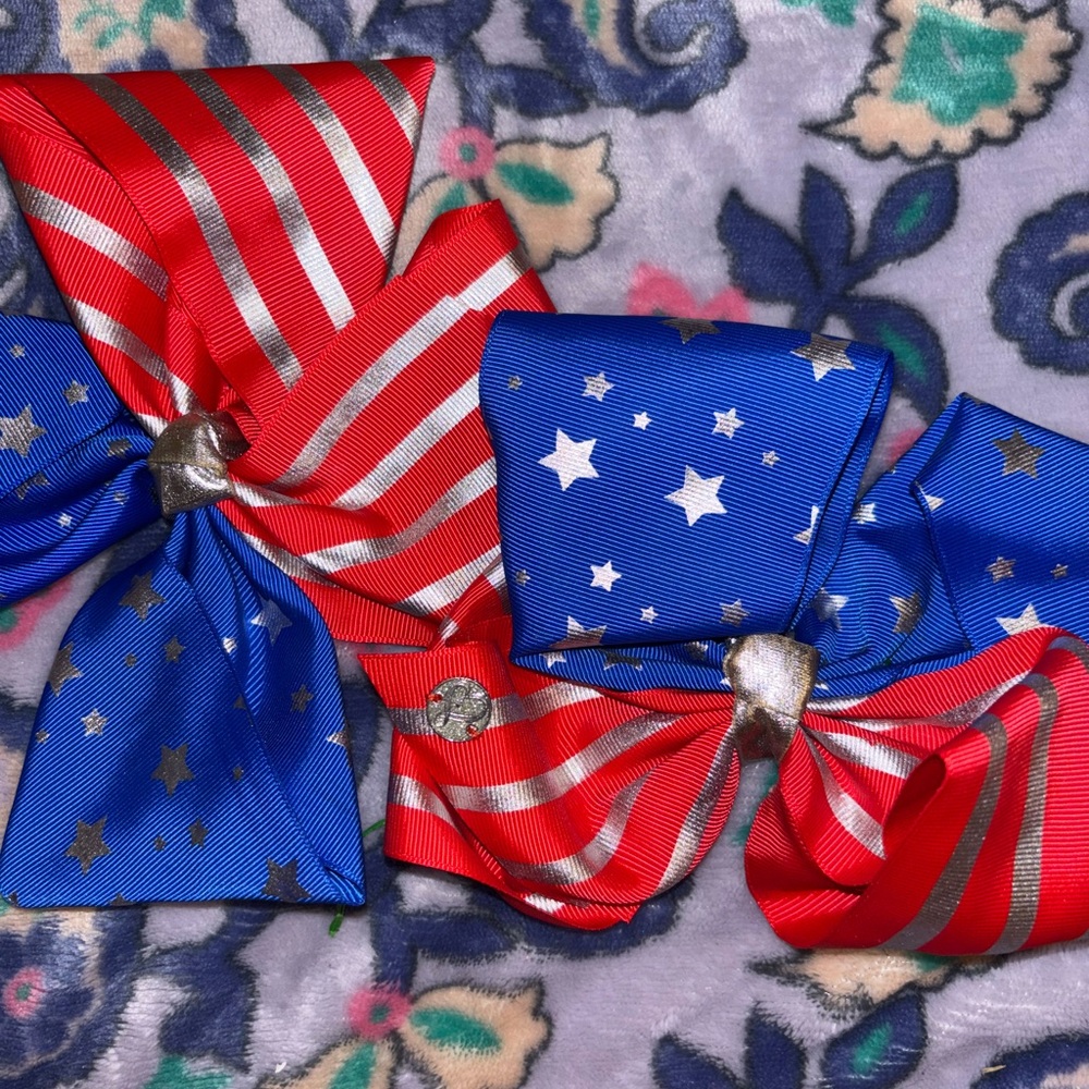 Jojo Siwa hair bows 4th of July theme
